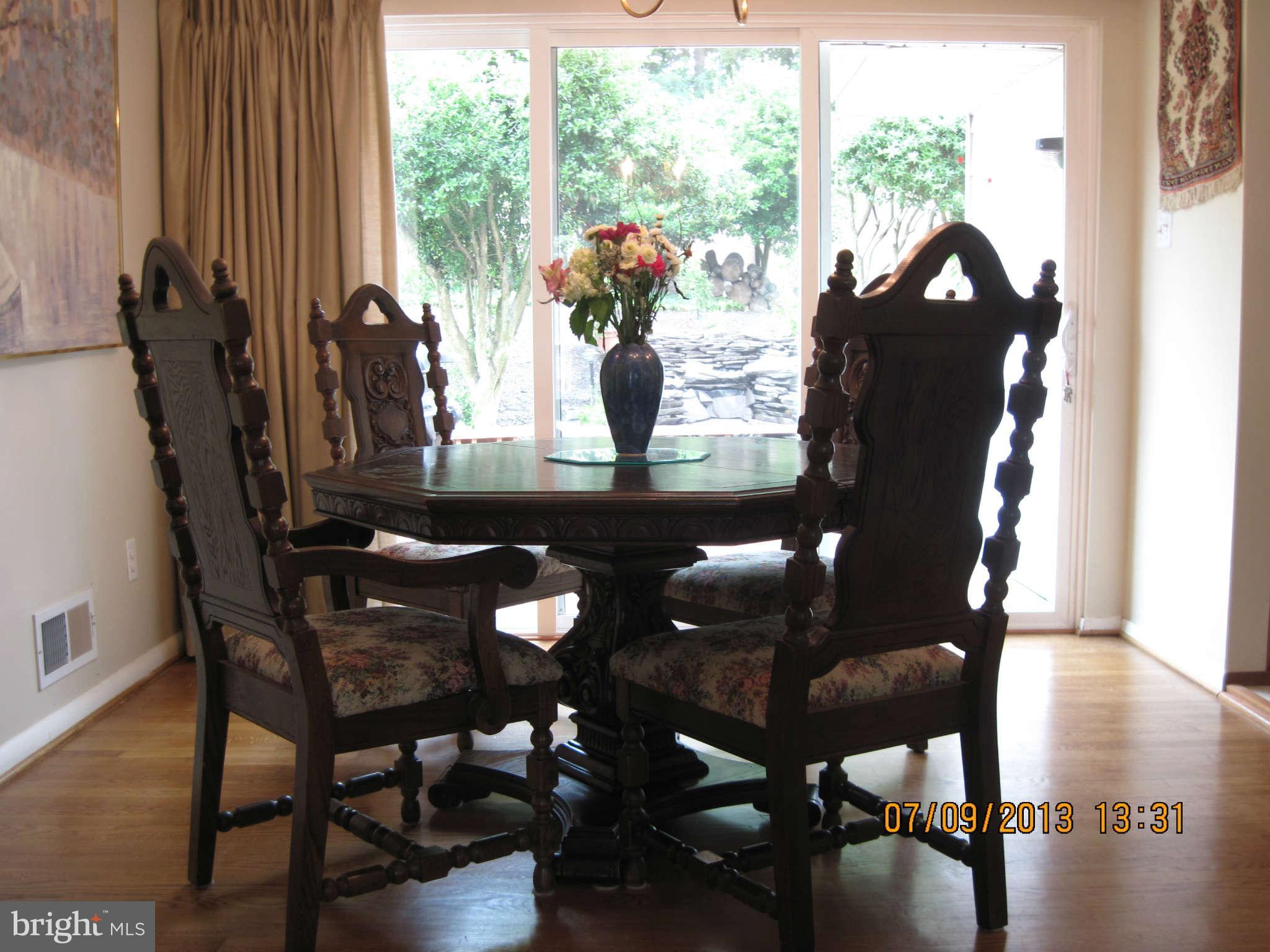 7918 Jansen Drive Springfield, VA 22152 - Photo 4 of 18 Dining Room