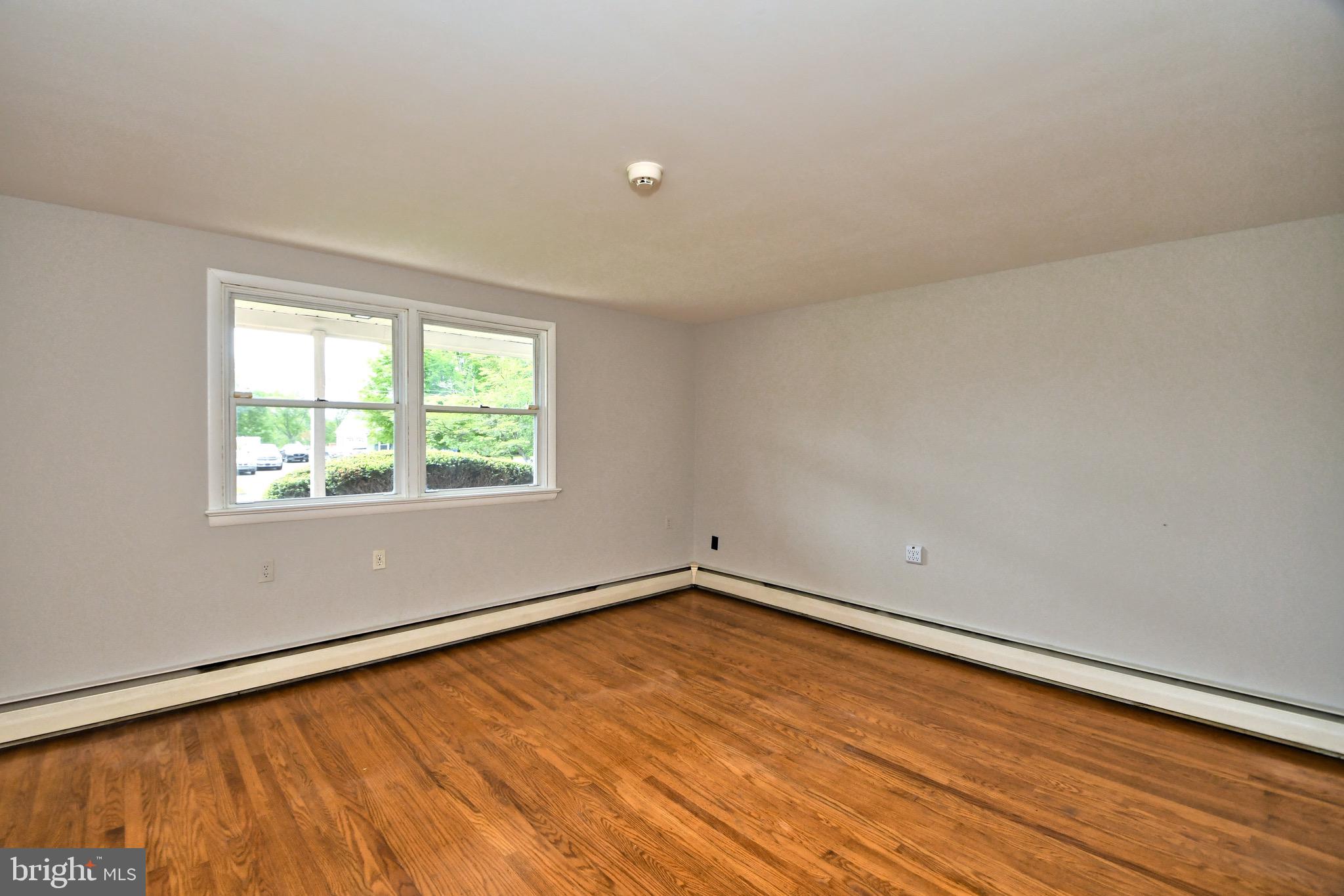 312 Evergreen Road Horsham, PA 19044 - Photo 17 of 51 Gallery Image 17
