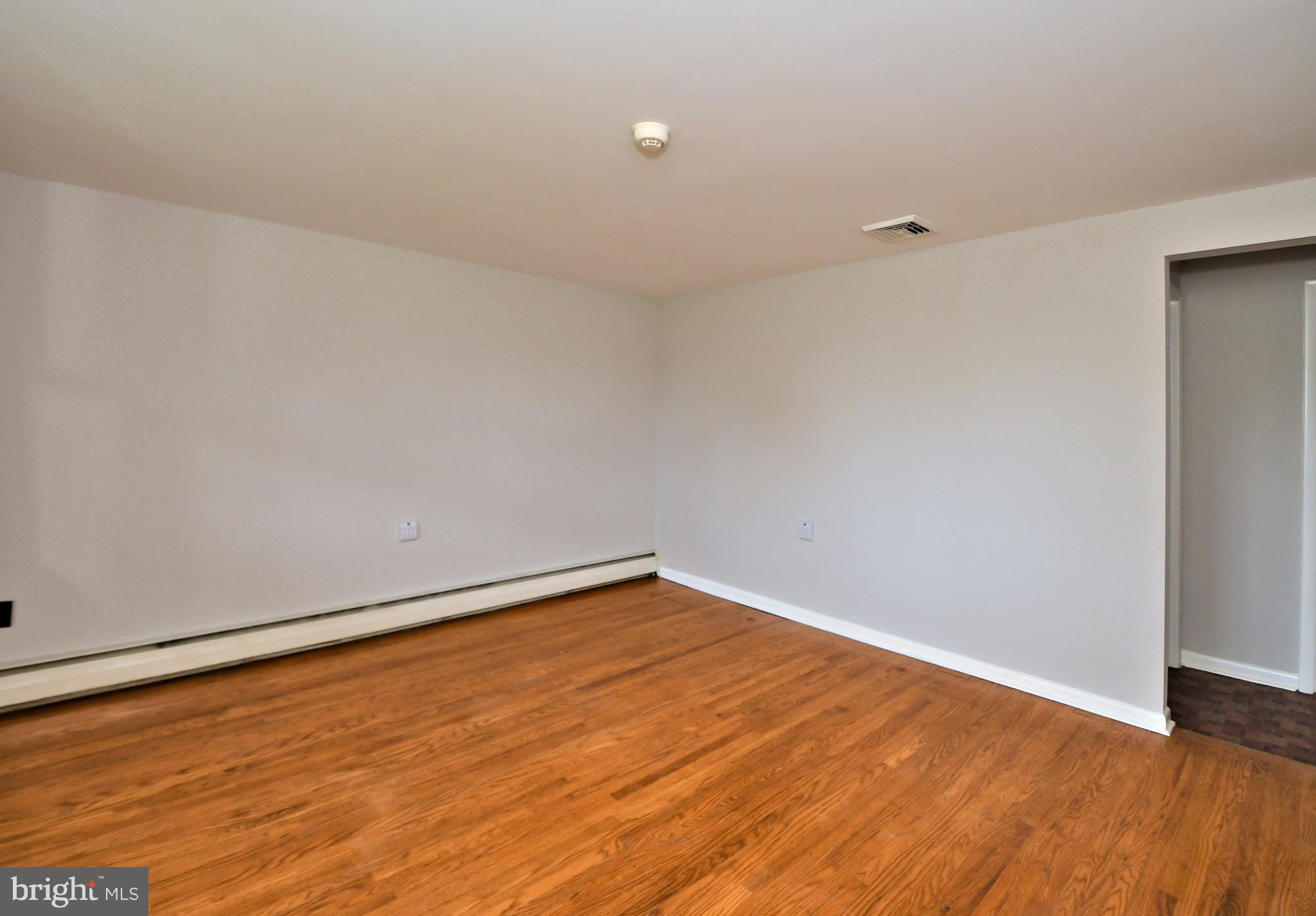 312 Evergreen Road Horsham, PA 19044 - Photo 18 of 51 Gallery Image 18