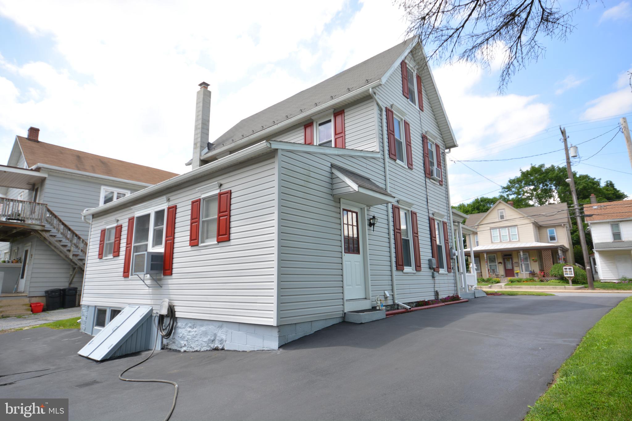 2142 Main Street Lititz, PA 17543 - Photo 5 of 24 Back