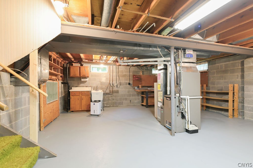 7739 Deerfield Road Clay, NY 13090 - Photo 30 of 40 Gallery Image 30