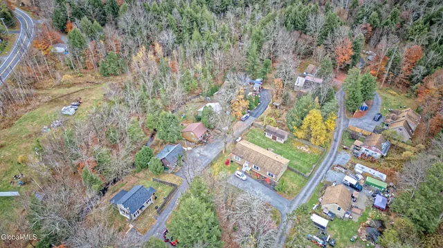 $199,900 | 9 Kilmer Roadway, Greenfield, NY 12850