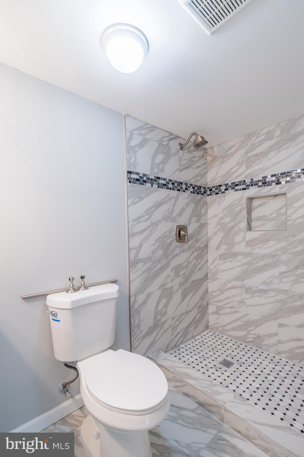 8520 Ritchboro Road District Heights, MD 20747 - Photo 11 of 24 Bath