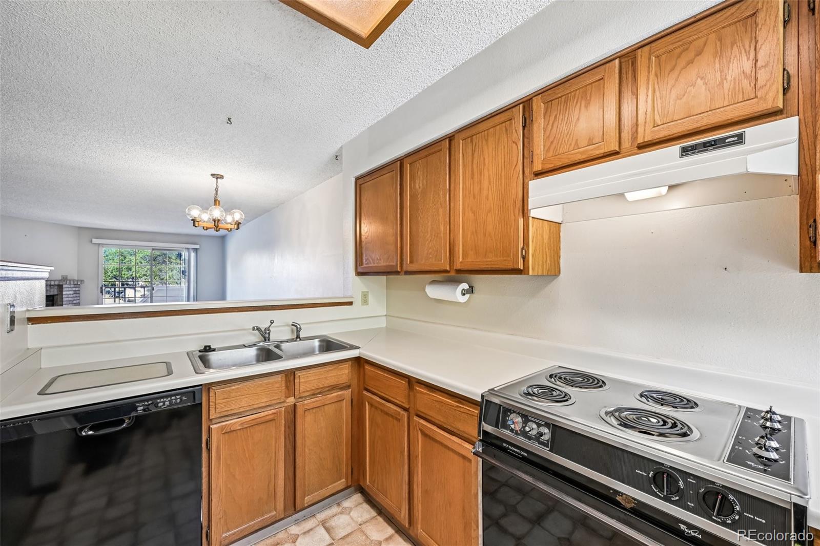 1818 South Quebec Way, Unit 22 Denver, CO 80231 - Photo 19 of 46