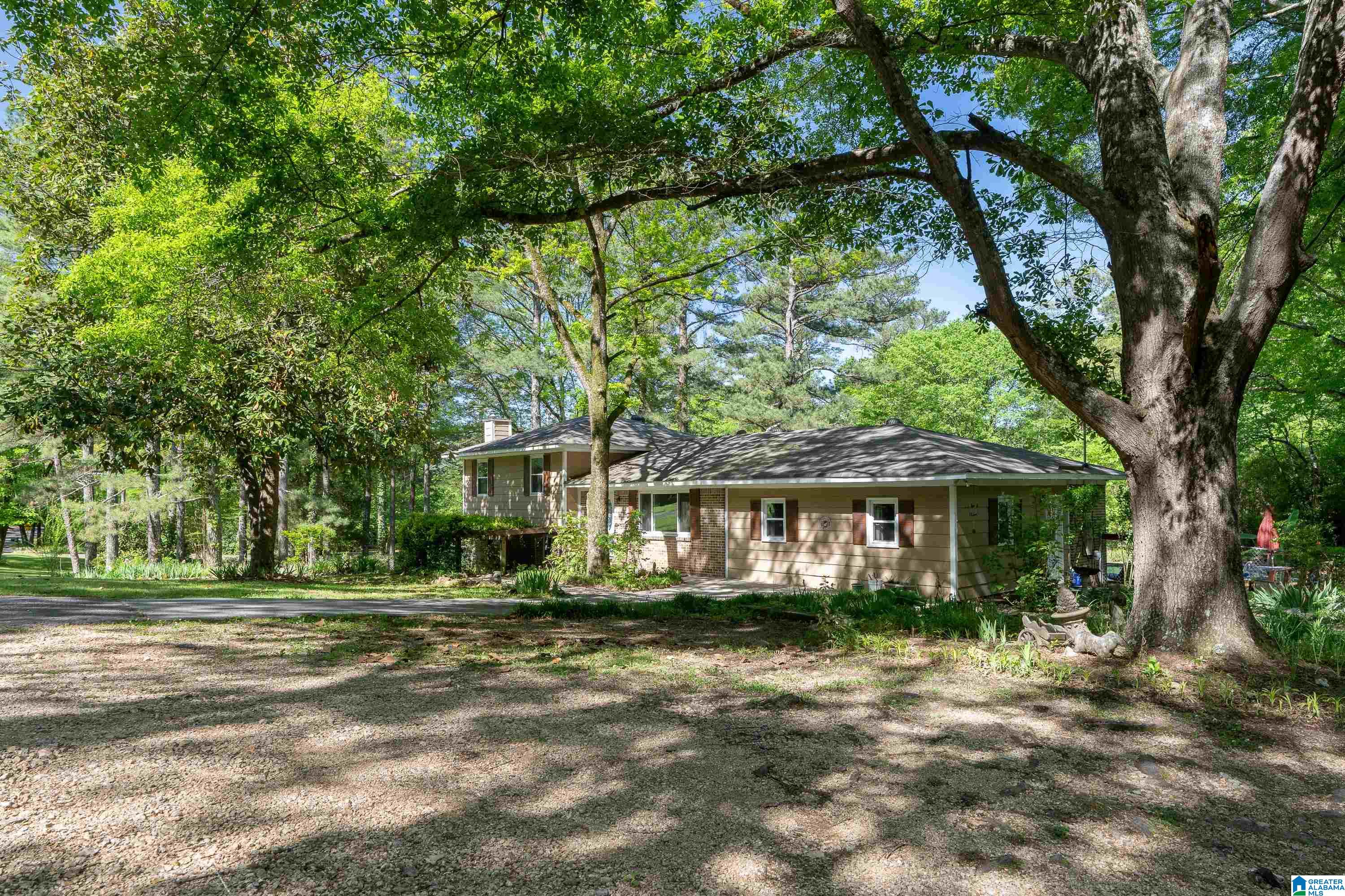 1859 Rex Lake Road Leeds, AL 35094 - Photo 3 of 34