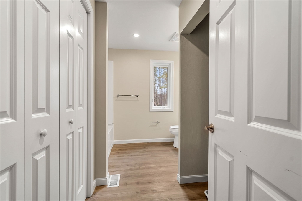 153 Coffin Road, Unit 10 Epping, NH 03042 - Photo 11 of 31 a view of a rooms