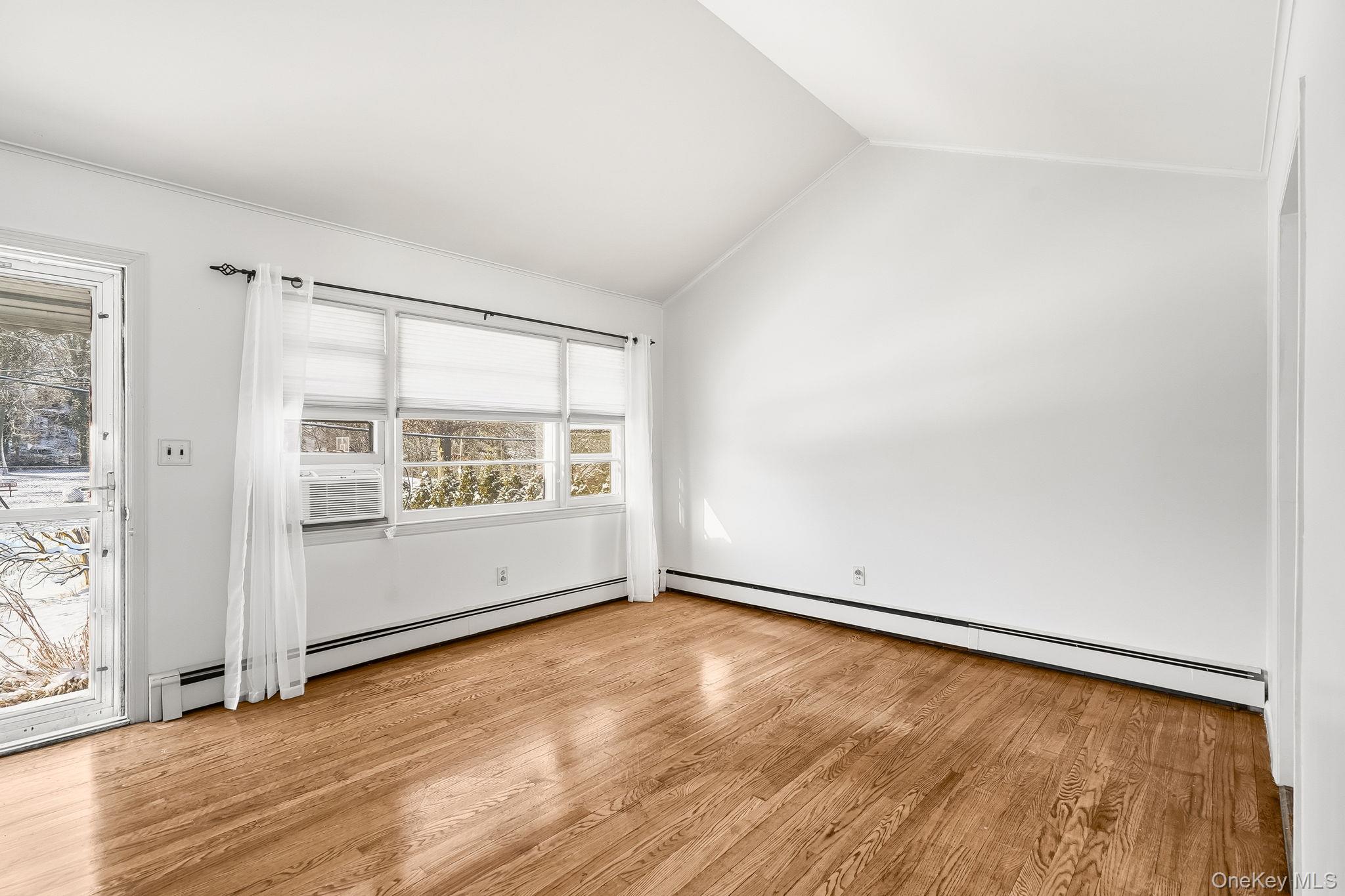 409 Fenimore Road Mamaroneck, NY 10543 - Photo 4 of 25