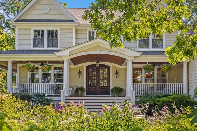 $1,224,900 | 27W773 Beecher Avenue, Winfield, IL 60190