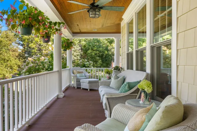 $1,224,900 | 27W773 Beecher Avenue, Winfield, IL 60190