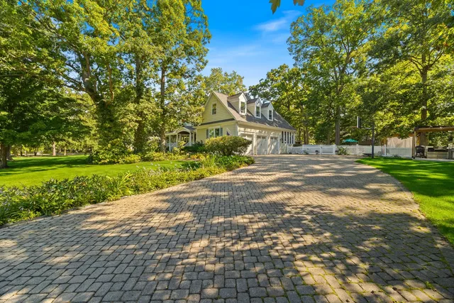 $1,224,900 | 27W773 Beecher Avenue, Winfield, IL 60190