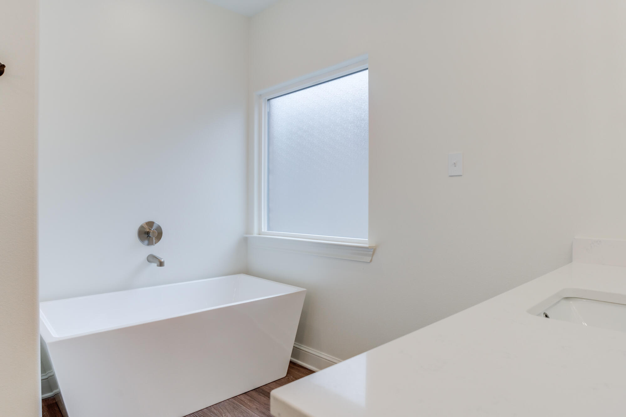 7609 52nd Street Lubbock, TX 79407 - Photo 28 of 54 7609-52nd-St_Lubbock-TX37_Primary-Bathro