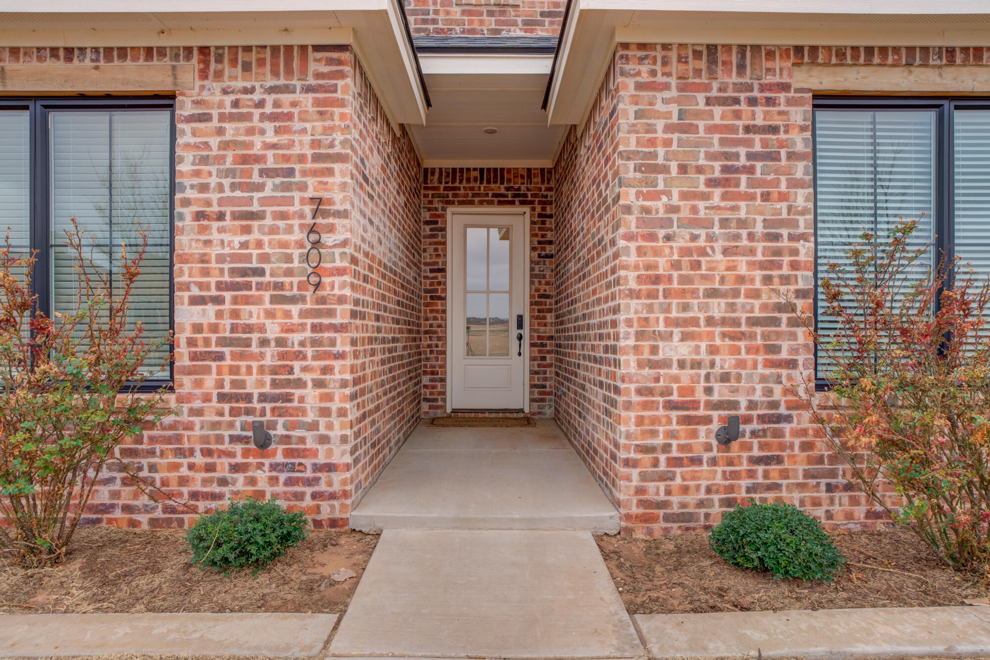 7609 52nd Street Lubbock, TX 79407 - Photo 10 of 54 7609-52nd-St_Lubbock-TX44_Front-Exterior
