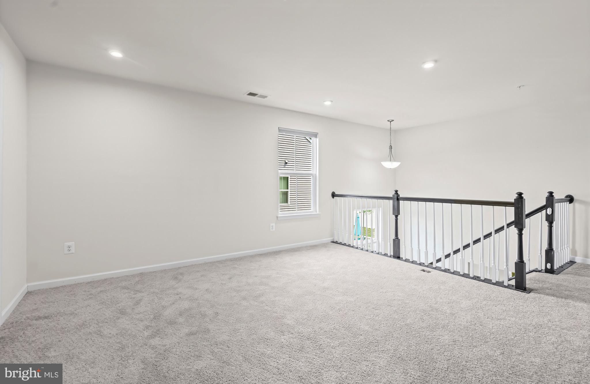 539 Potomac Road Joppa, MD 21085 - Photo 21 of 43 Upper Floor Lounge