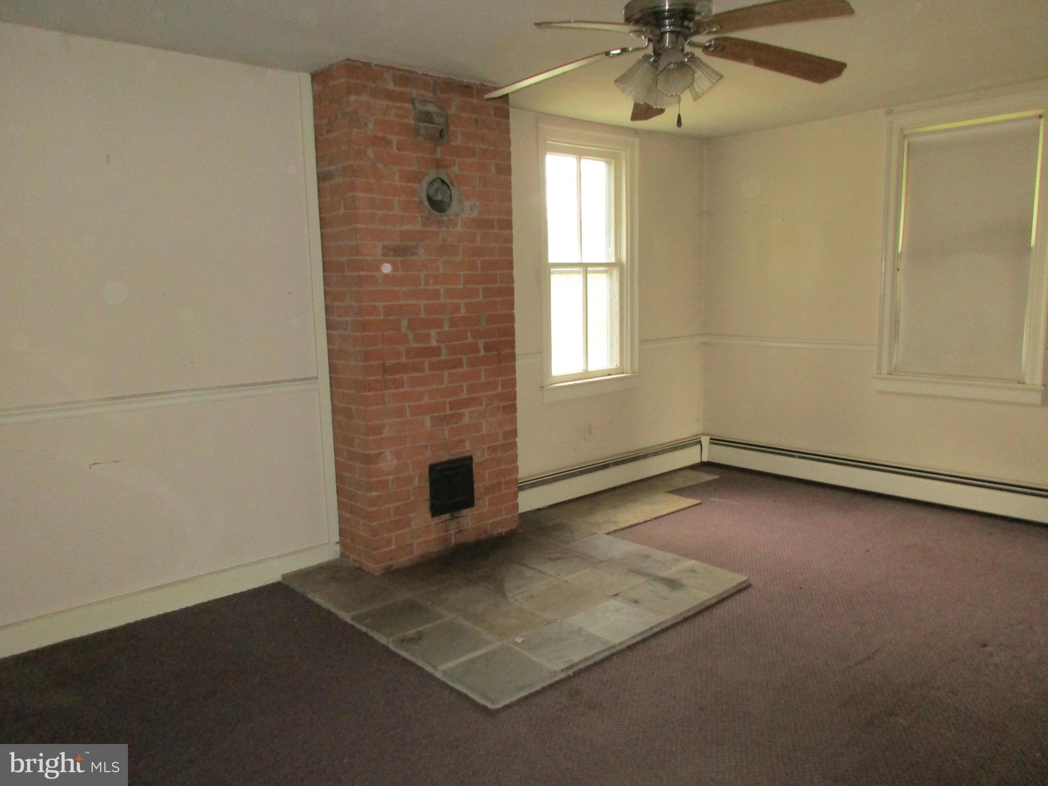 12540 Green Valley Road Union Bridge, MD 21791 - Photo 11 of 21 Living Room