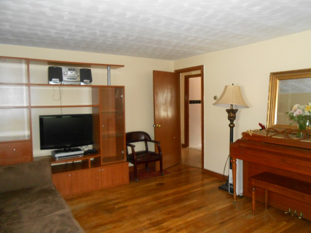 38 Westmore Road Boston, MA 02126 - Photo 11 of 14 Gallery Image 11
