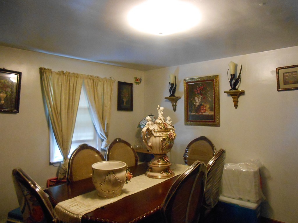 38 Westmore Road Boston, MA 02126 - Photo 3 of 14 Gallery Image 3