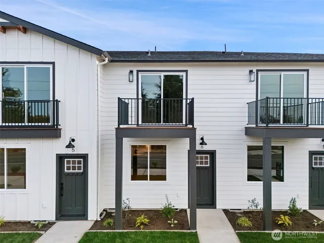 $419,950 | 669 West Hendrickson Road, Unit 6, Sequim, WA 98382