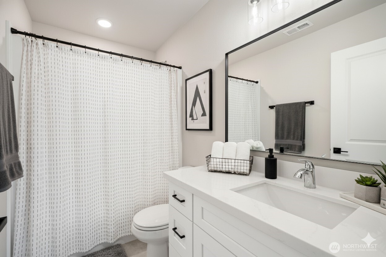 669 West Hendrickson Road, Unit 6 Sequim, WA 98382 - Photo 24 of 27
