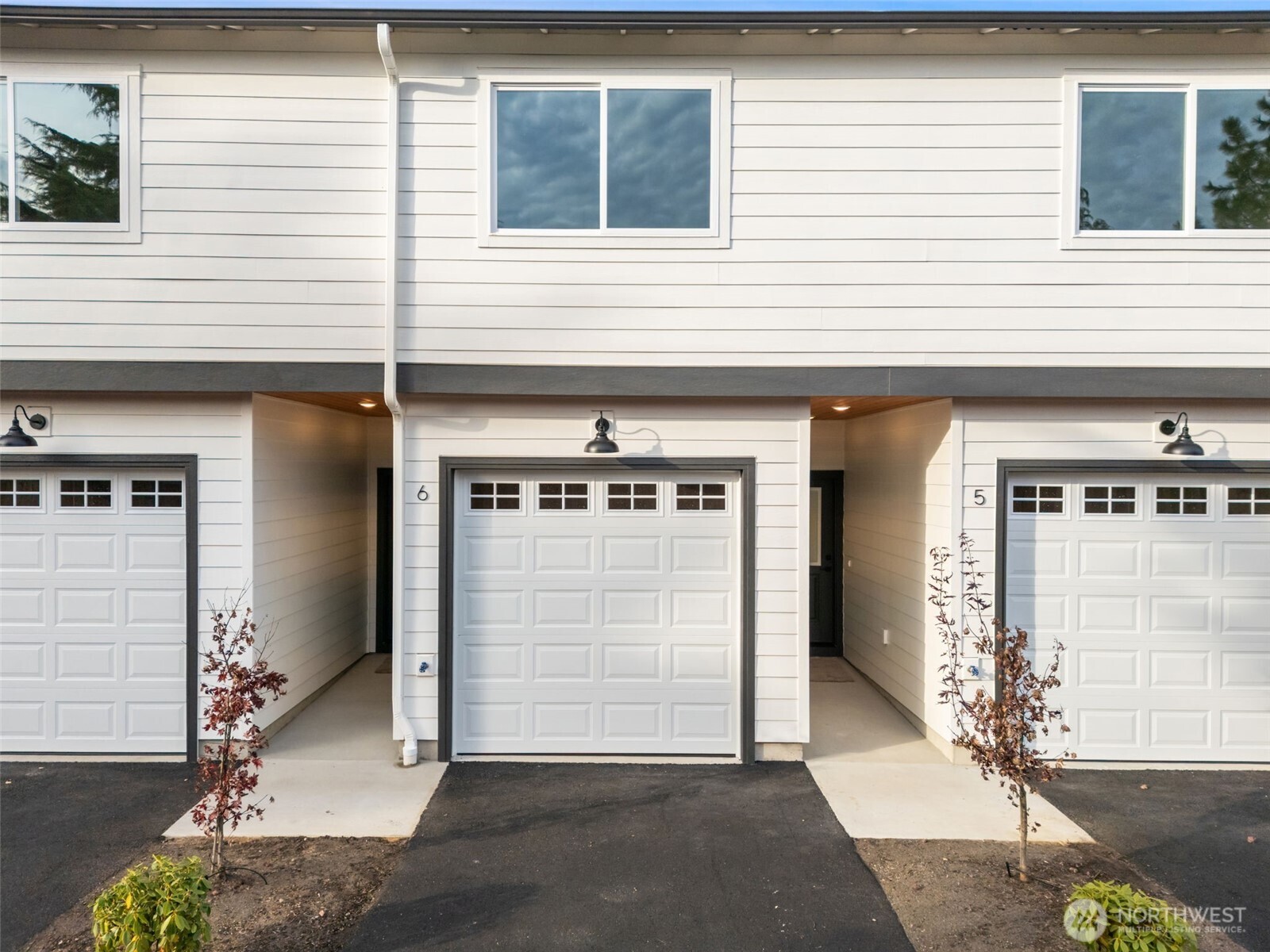 669 West Hendrickson Road, Unit 6 Sequim, WA 98382 - Photo 3 of 23