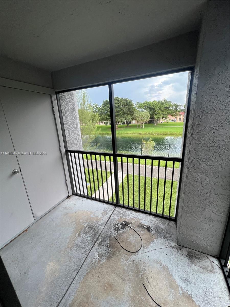 The Hammocks Miami, FL 33196 - Photo 3 of 20