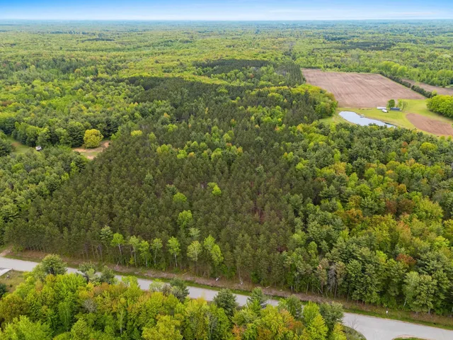 $450,000 | 3548 Brehmer Road, Abrams, WI 54101