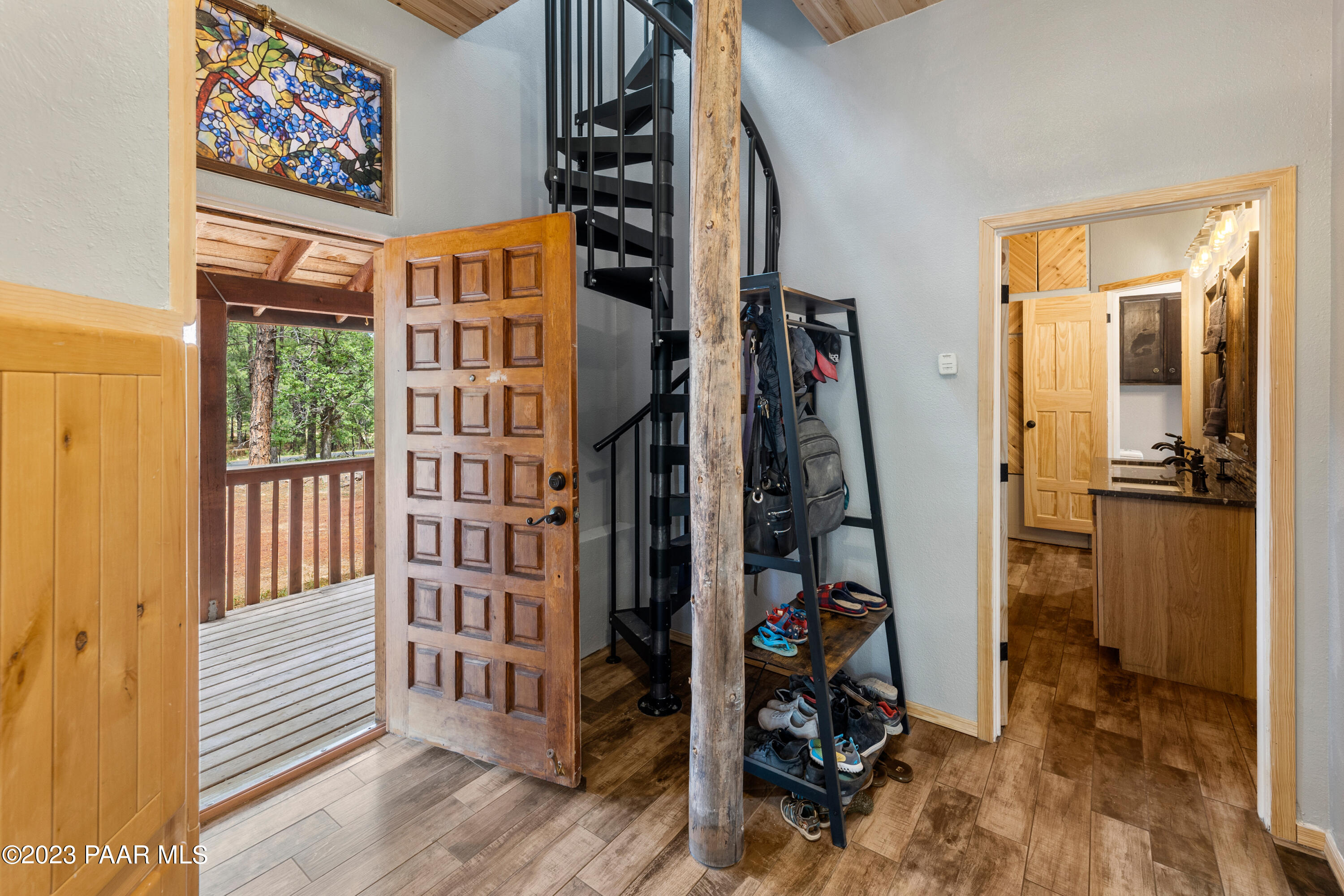 2831 South Perkinsville Road Williams, AZ 86046 - Photo 10 of 28 018_FoyerEntrance