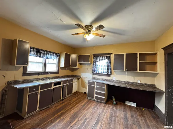 $19,900 | 364 South Congress Street, Rushville, IL 62681