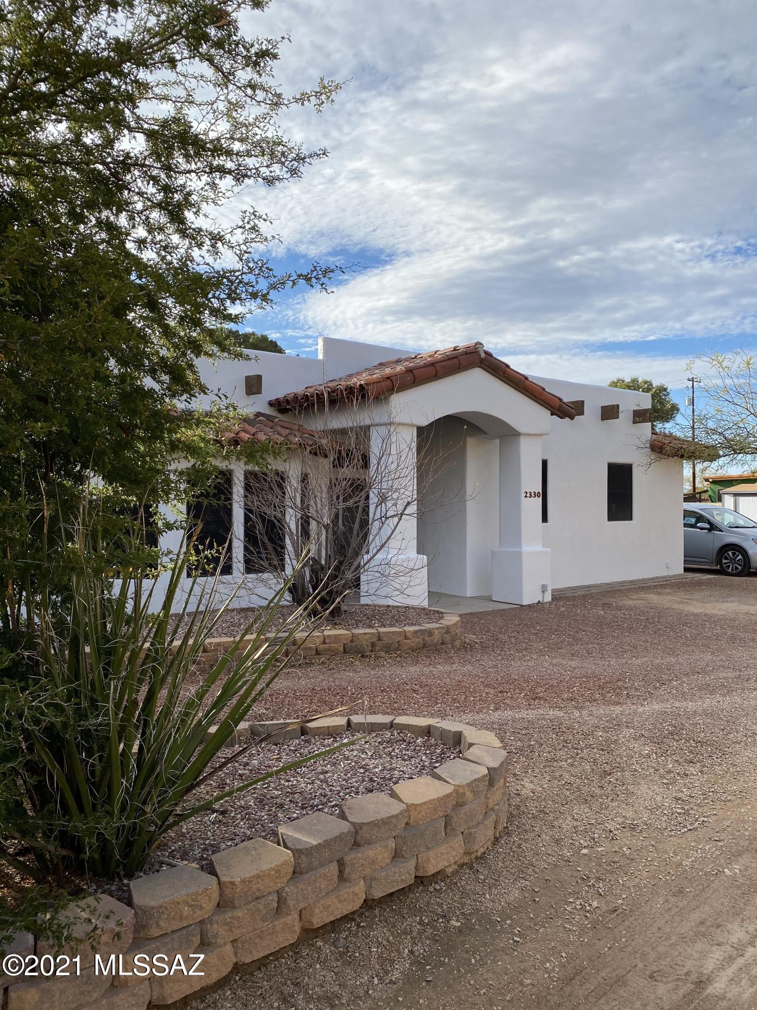 2330 East Prince Road Tucson, AZ 85719 - Photo 1 of 20 Gallery Image 1