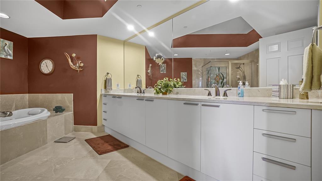 241 Riverside Drive, Unit 502 Daytona Beach, FL 32117 - Photo 13 of 48