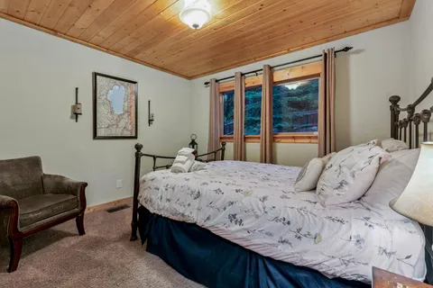 $950,000 | 1133 Regency Way, Tahoe Vista, CA 96148