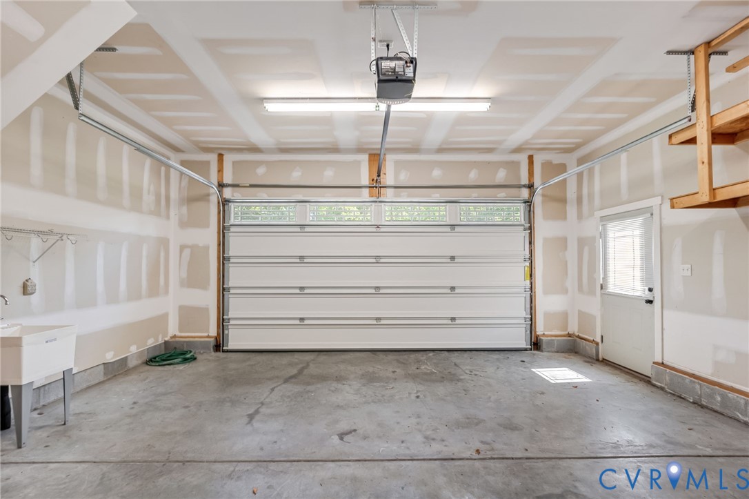 9400 Woodpecker Road Chesterfield, VA 23838 - Photo 37 of 44