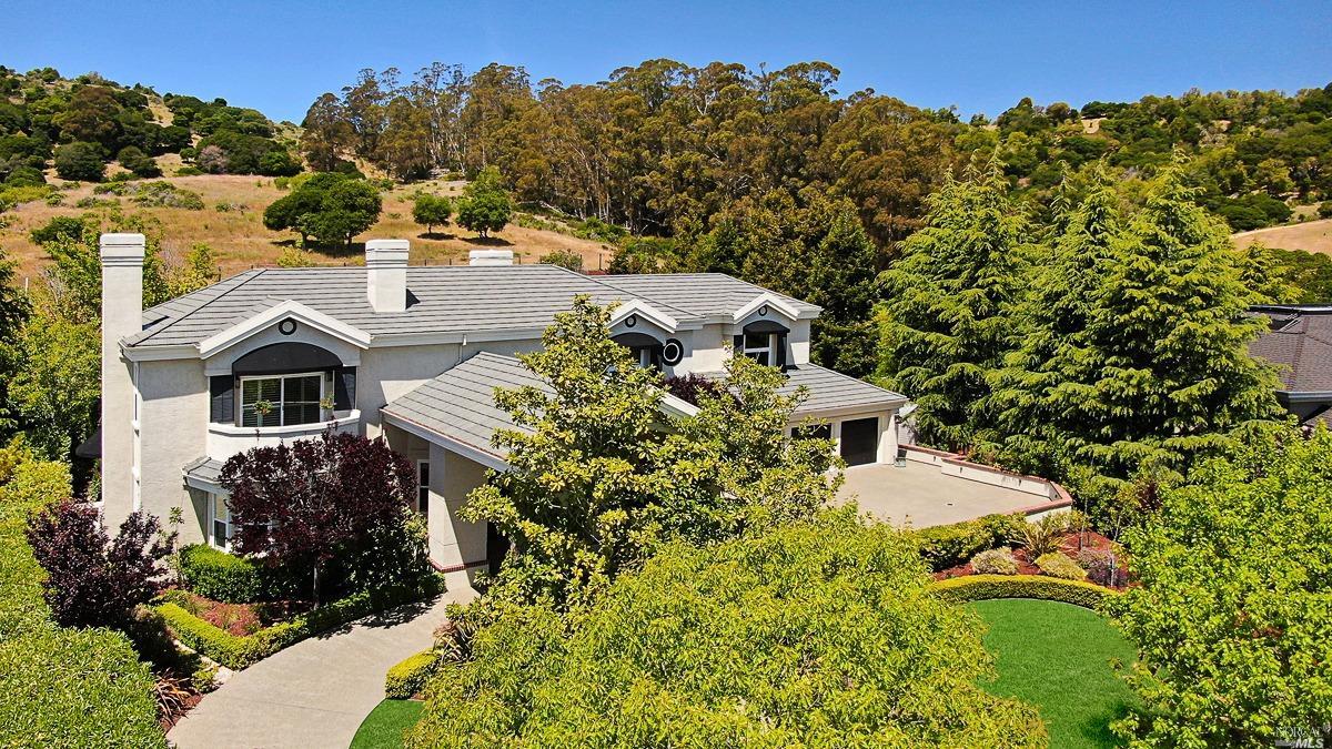a picture of houses with outdoor space
