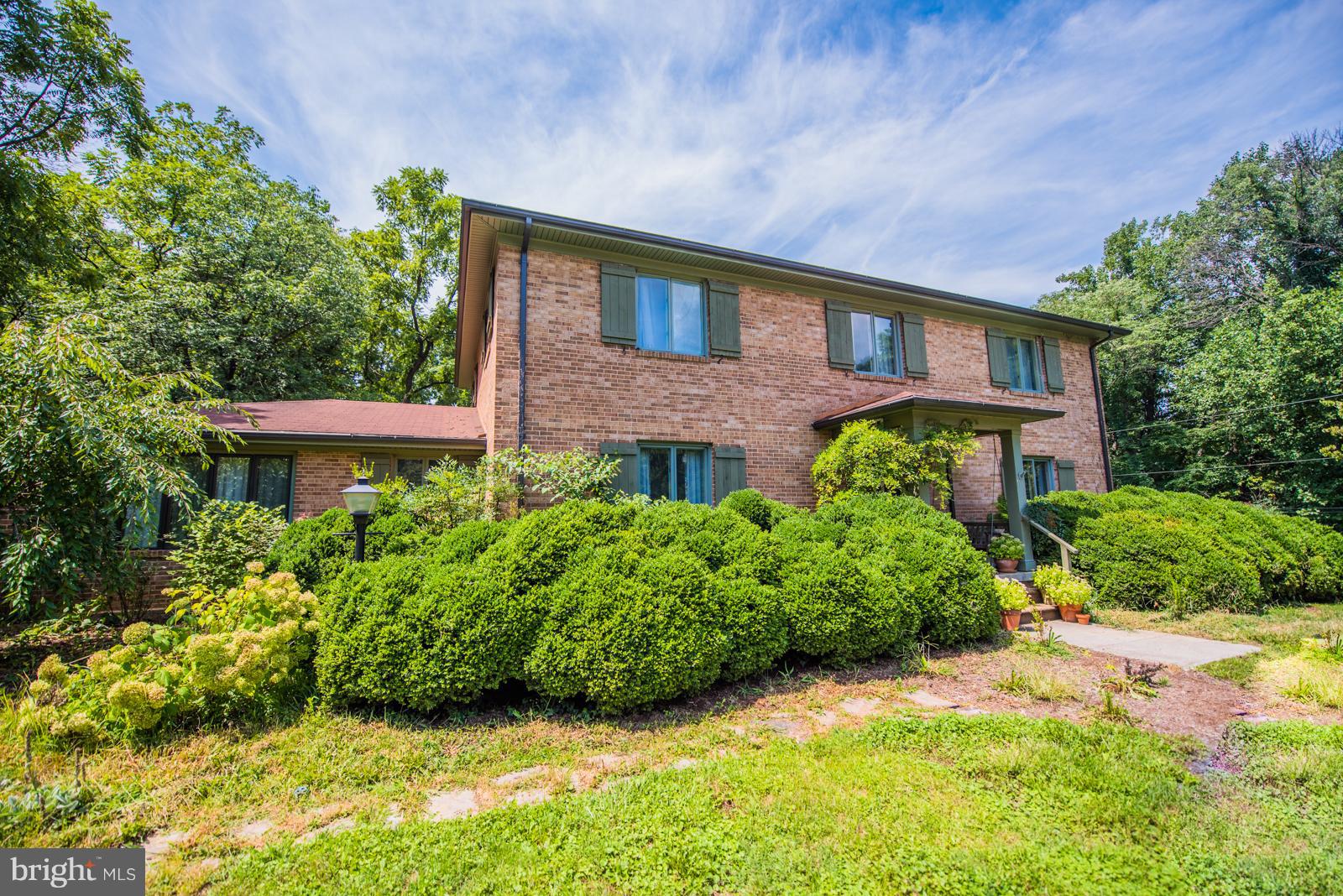 414 Dungadin Road Front Royal, VA 22630 - Photo 1 of 37 Exterior (Front)