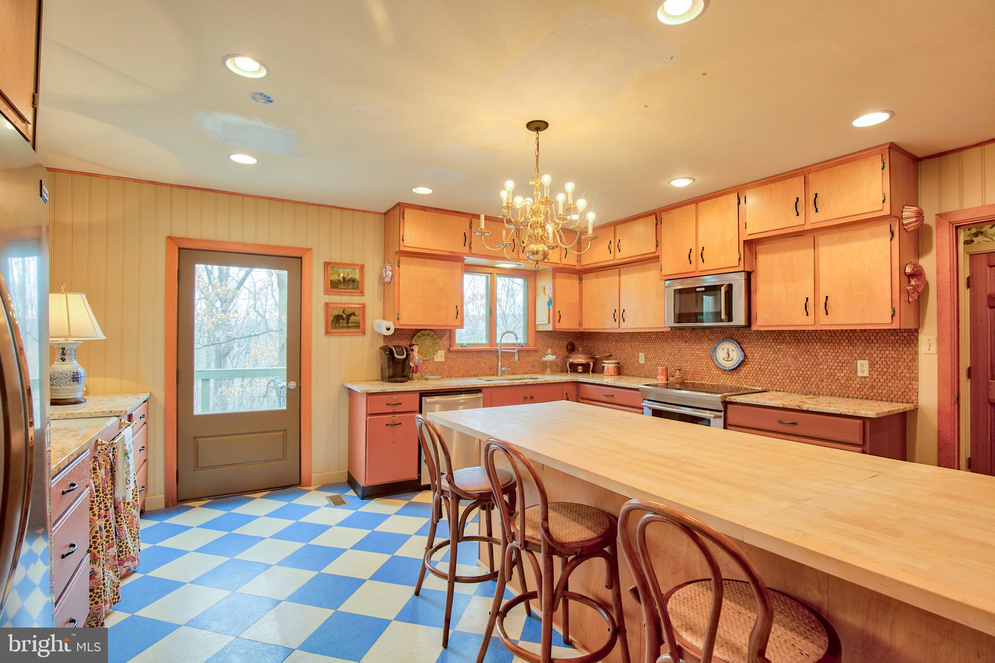 414 Dungadin Road Front Royal, VA 22630 - Photo 12 of 37 Kitchen