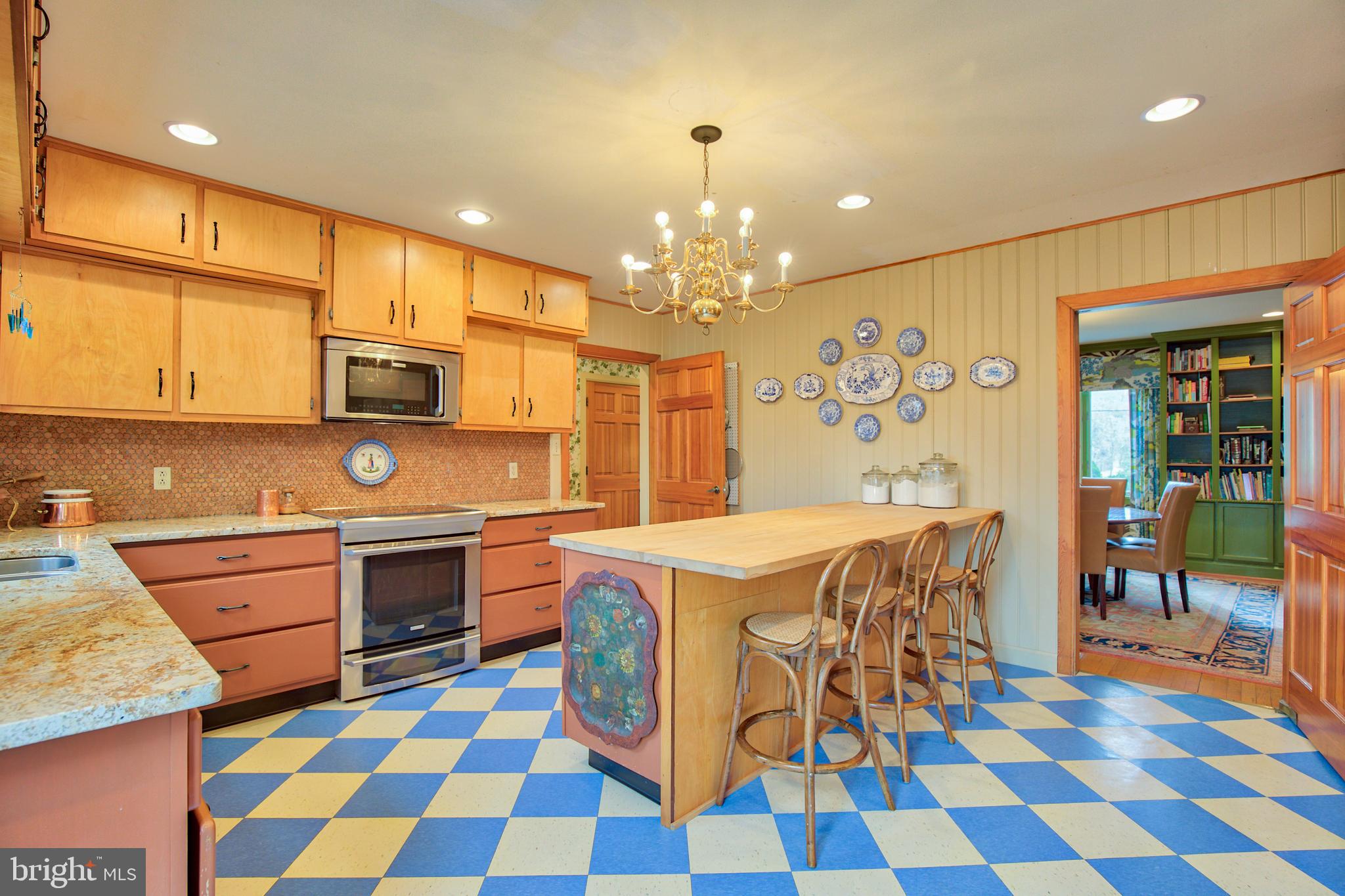 414 Dungadin Road Front Royal, VA 22630 - Photo 17 of 37 Kitchen
