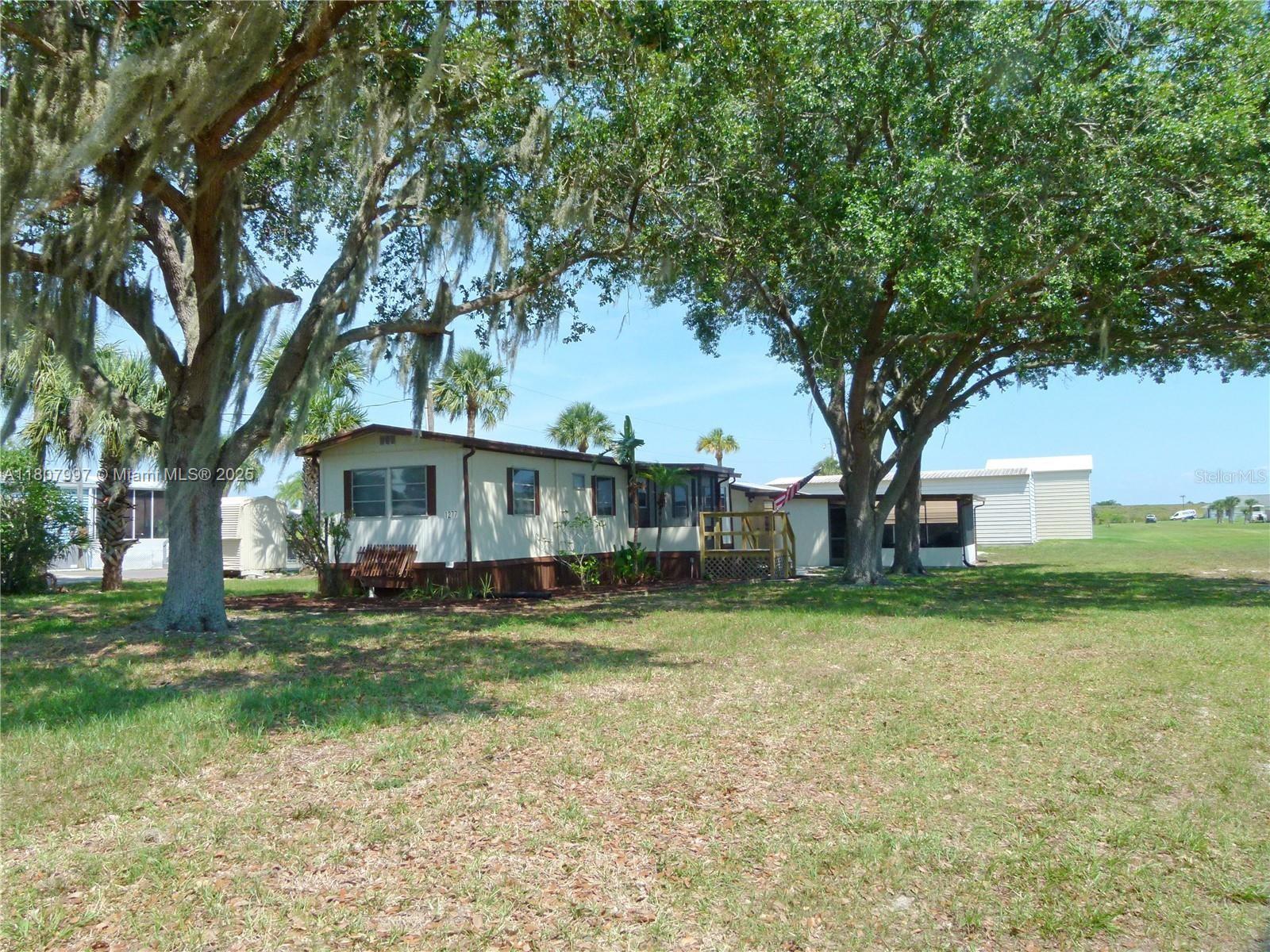 1277 Linda Road Okeechobee, FL 34974 - Photo 4 of 30 Gallery Image 4