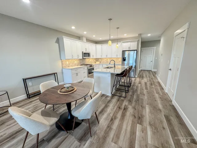 $379,900 | 2113 Powers Avenue, Unit A, Lewiston, ID 83501