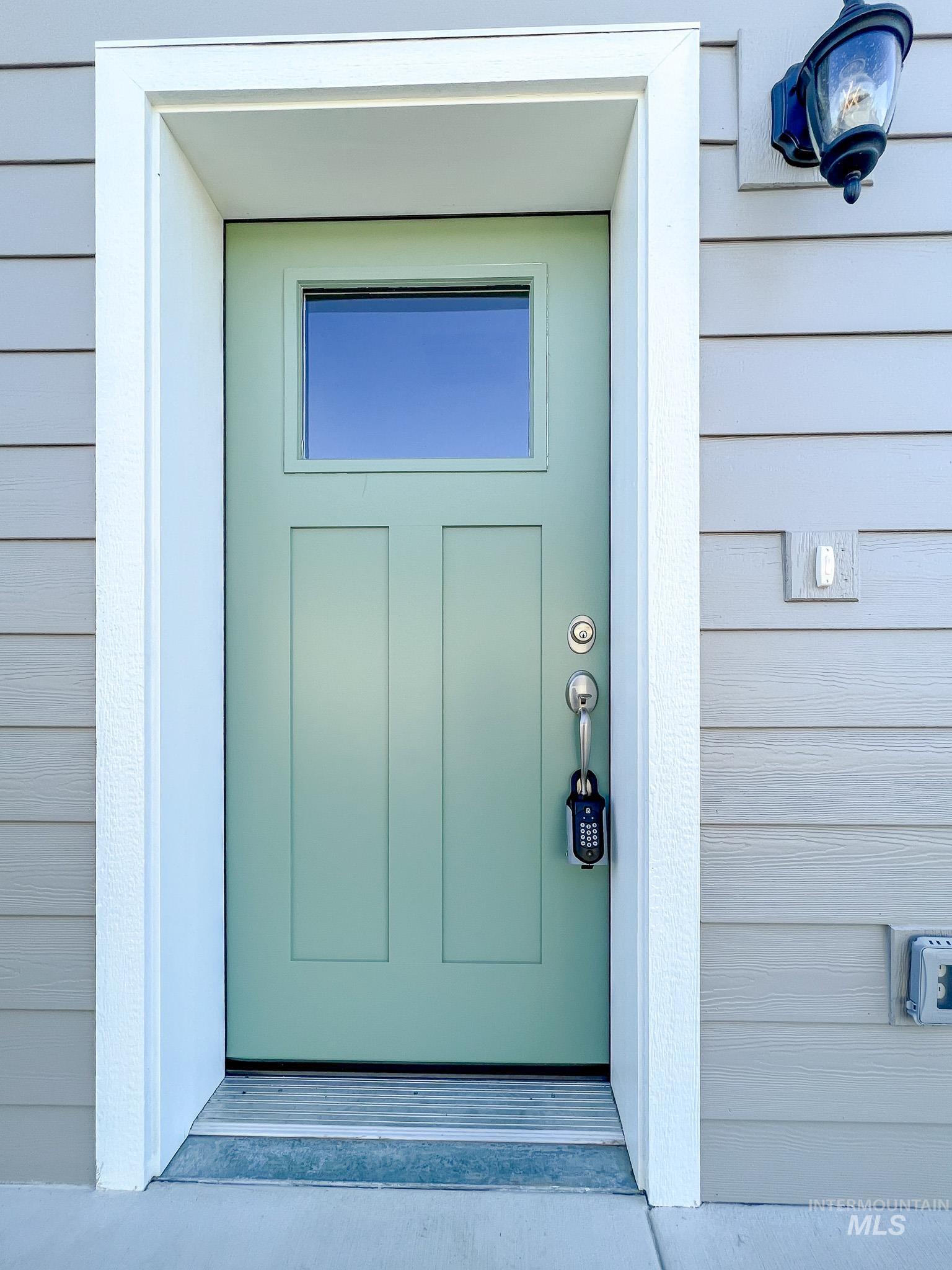 2113 Powers Avenue, Unit A Lewiston, ID 83501 - Photo 2 of 33