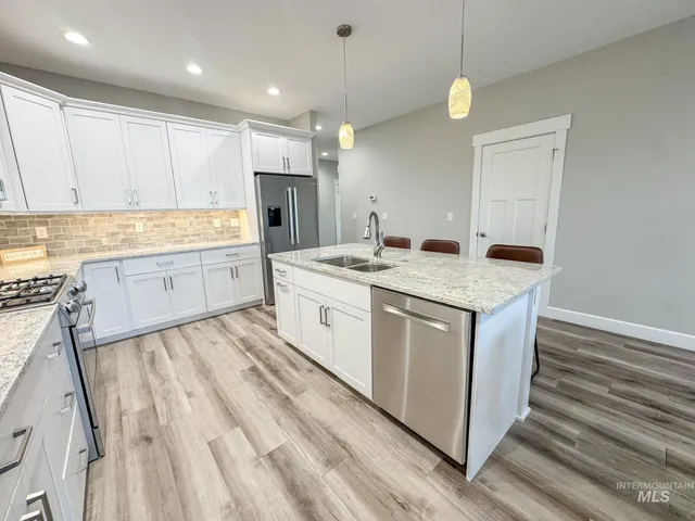 $379,900 | 2113 Powers Avenue, Unit A, Lewiston, ID 83501