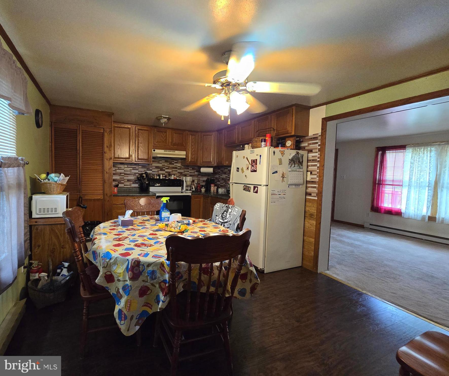 6231 Valley Road Berkeley Springs, WV 25411 - Photo 2 of 34 Kitchen/dining area