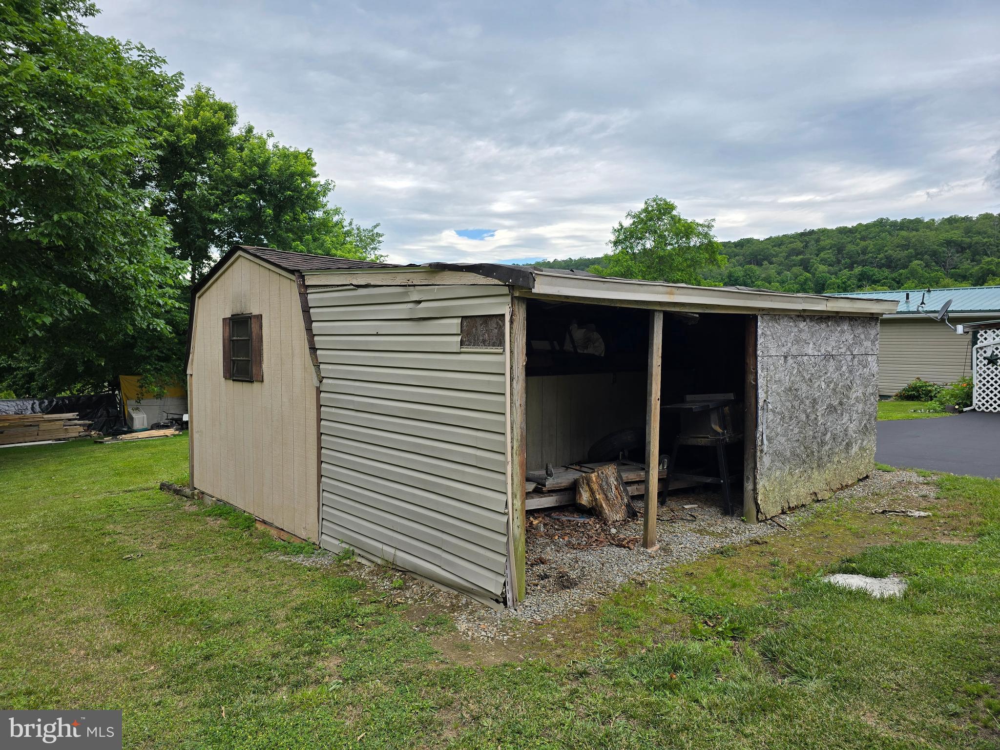 6231 Valley Road Berkeley Springs, WV 25411 - Photo 25 of 34 Storage shed