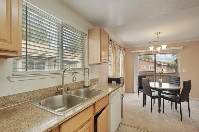 $210,000 | 455 Cherry Lane, Unit K, Manteca, CA 95337