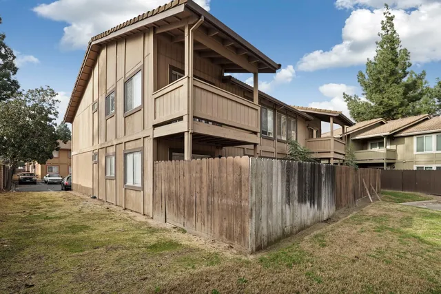 $210,000 | 455 Cherry Lane, Unit K, Manteca, CA 95337