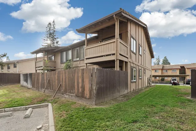 $210,000 | 455 Cherry Lane, Unit K, Manteca, CA 95337