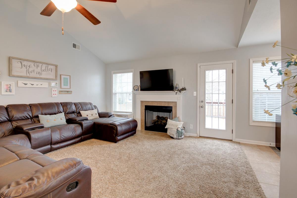 1487 Trainer Road Clarksville, TN 37042 - Photo 2 of 25 Gallery Image 2