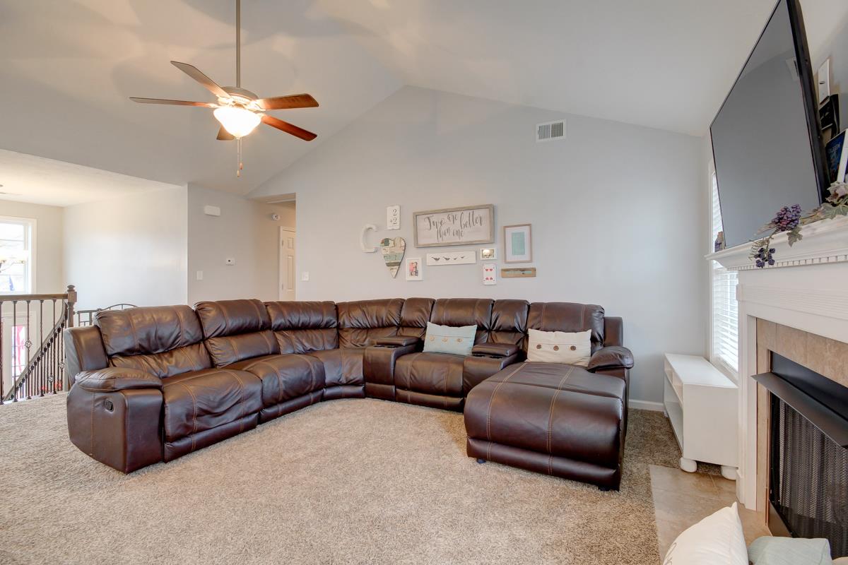 1487 Trainer Road Clarksville, TN 37042 - Photo 3 of 25 Gallery Image 3