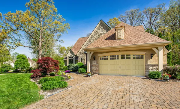 $999,600 | 746 Matthews Brook Lane, Powell, OH 43065