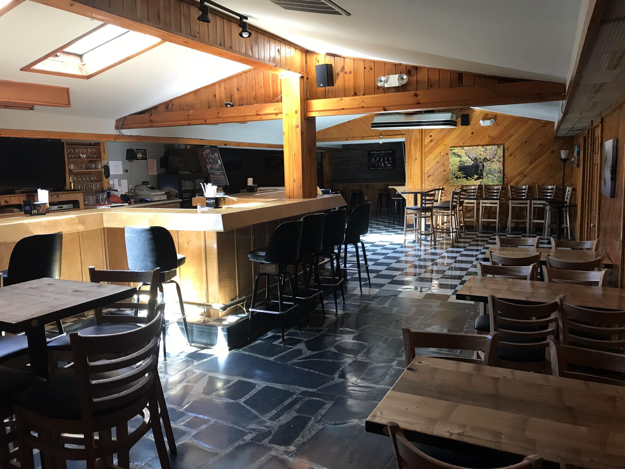 973 Central Street Millinocket, ME 04462 - Photo 4 of 17 Bar