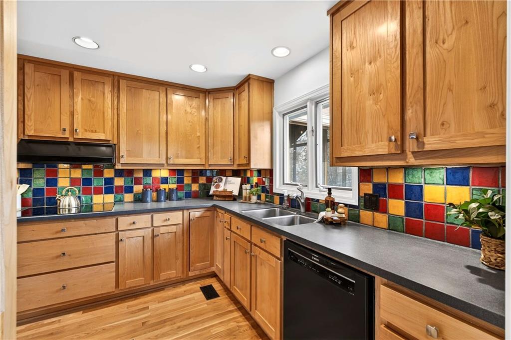 5209 Pine Bark Lane Atlanta, GA 30338 - Photo 15 of 56