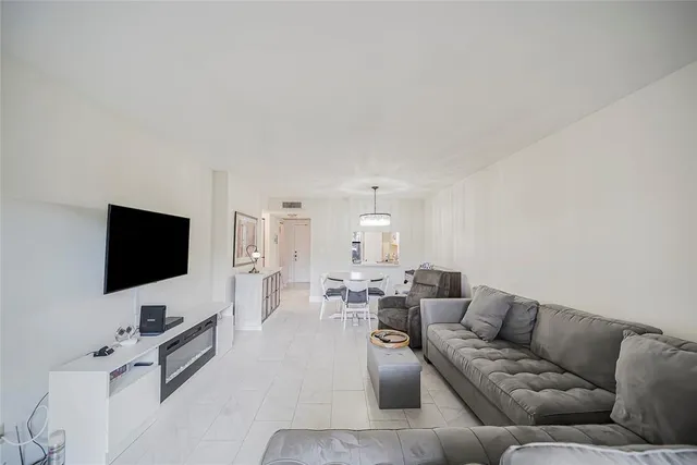 $234,000 | 3039 Carambola Circle South, Unit 3039, Coconut Creek, FL 33066